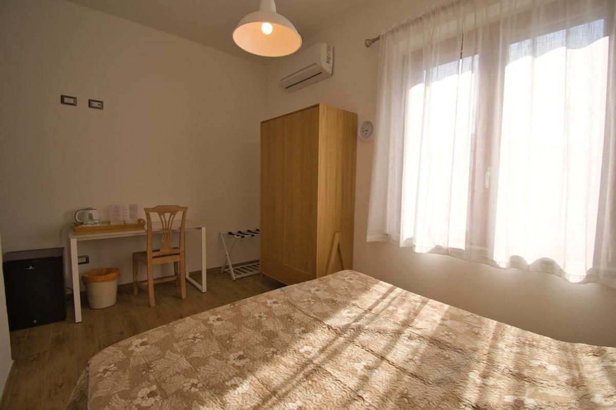 Dommu Livia Hotel Lotzorai Exterior photo
